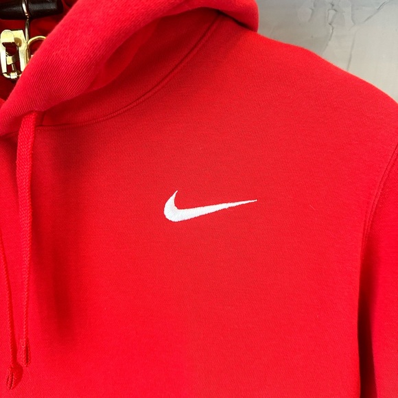 Nike Red Women's Hoodie Size Large - Picture 6 of 10